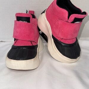 Sorel Kids Pink and Black Suede High-Top Sneakers
